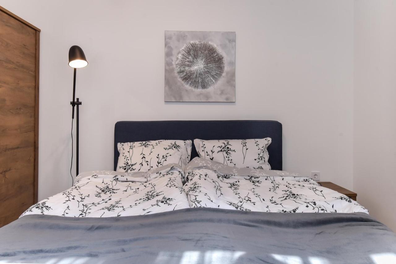 Cosy & Renovated 2Bd Flat Near Vitoshka By Flat Mаnager Apartment โซเฟีย ภายนอก รูปภาพ