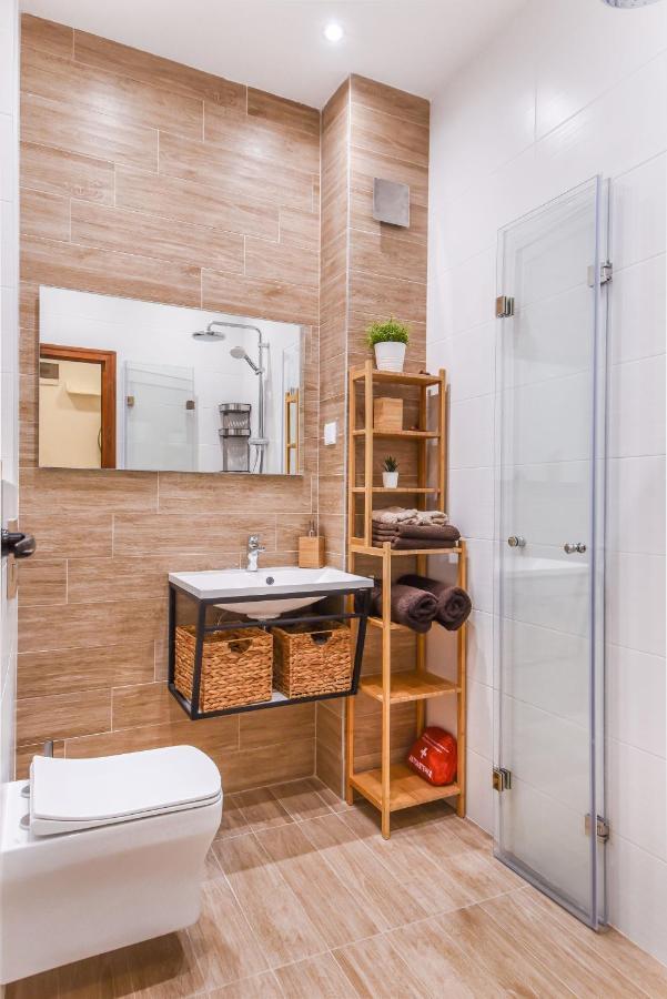 Cosy & Renovated 2Bd Flat Near Vitoshka By Flat Mаnager Apartment โซเฟีย ภายนอก รูปภาพ