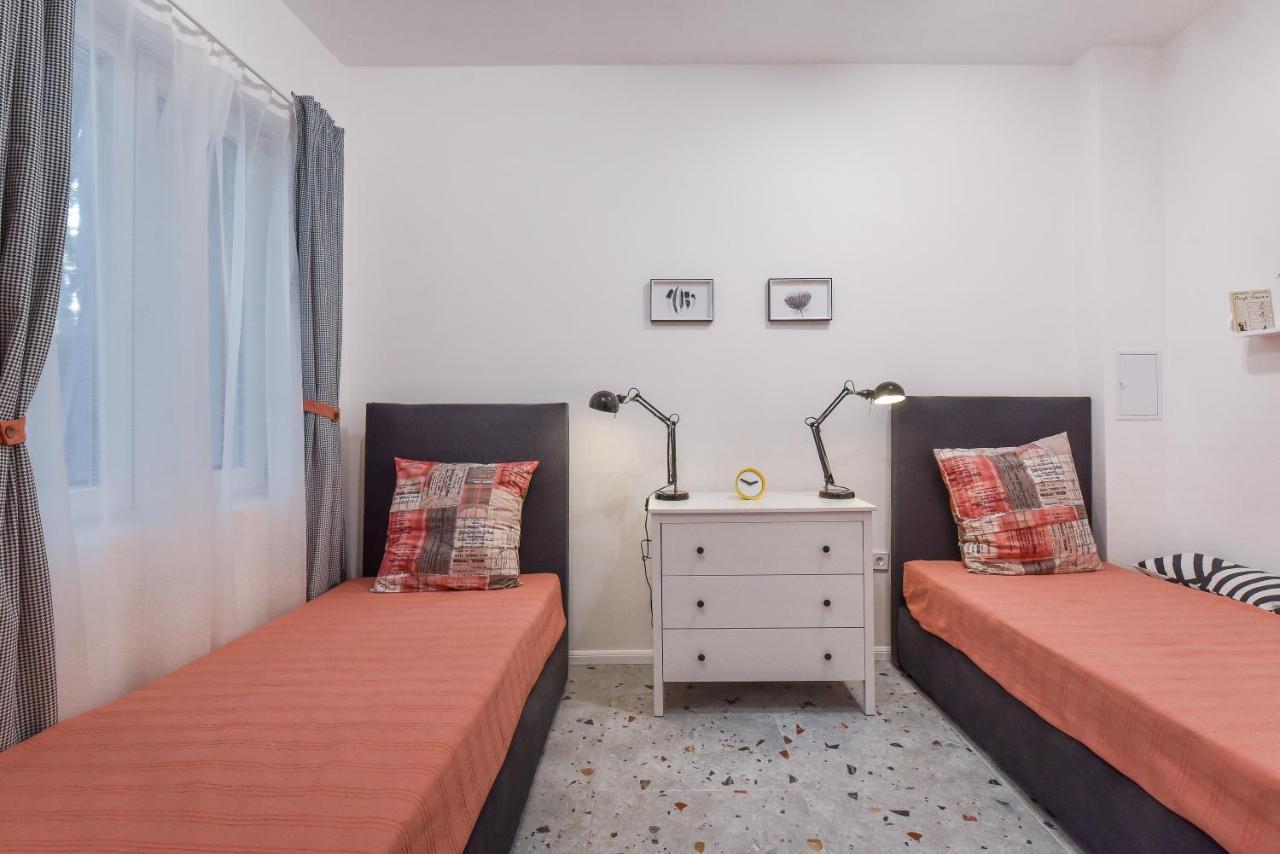 Cosy & Renovated 2Bd Flat Near Vitoshka By Flat Mаnager Apartment โซเฟีย ภายนอก รูปภาพ