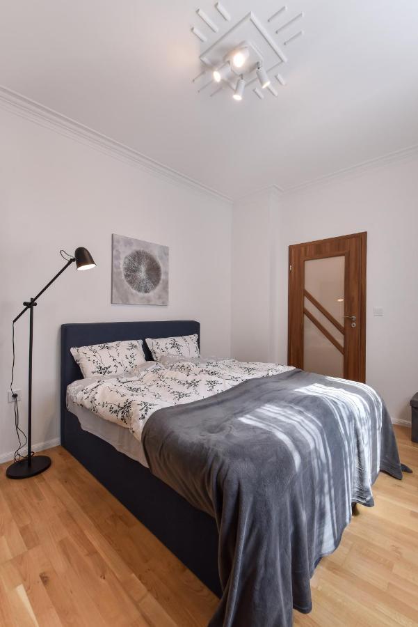 Cosy & Renovated 2Bd Flat Near Vitoshka By Flat Mаnager Apartment โซเฟีย ภายนอก รูปภาพ